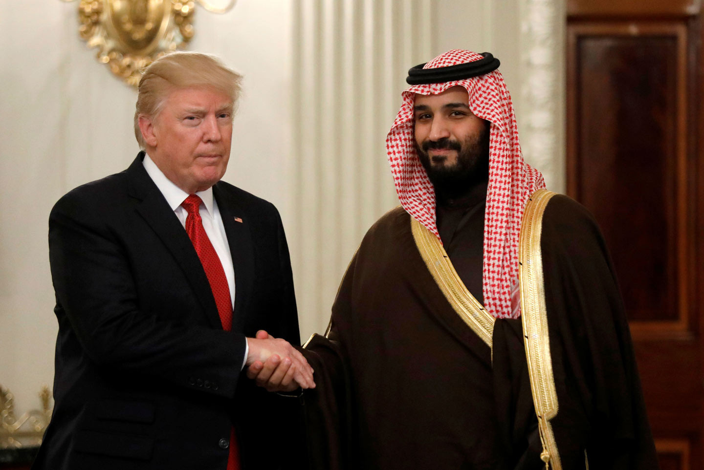 Дональд трамп - продаёт ядерные секреты Саудовской Аравии.