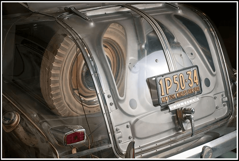 Прозрачный автомобиль: Pontiac Ghost Car (1939г)