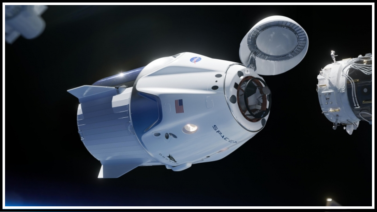 Первый в космосе: туристический космолёт Crew Dragon