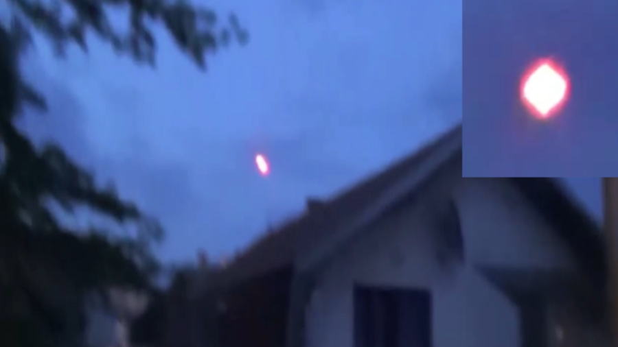 НЛО в виде красного светящегося шара, 25.08.2021
