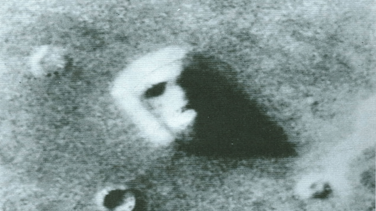 Сидония, самое известное лицо на Марсе